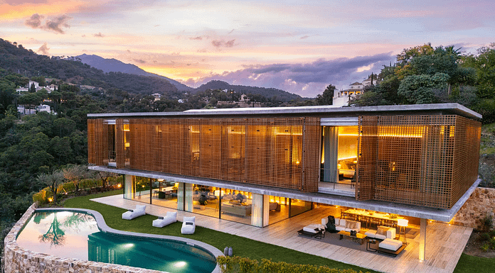 Contemporary New Build In Spain With Indoor Pool (PHOTOS)