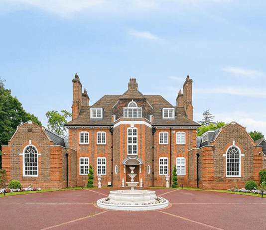 £20 Million Brick Home In London (PHOTOS + FLOOR PLANS)